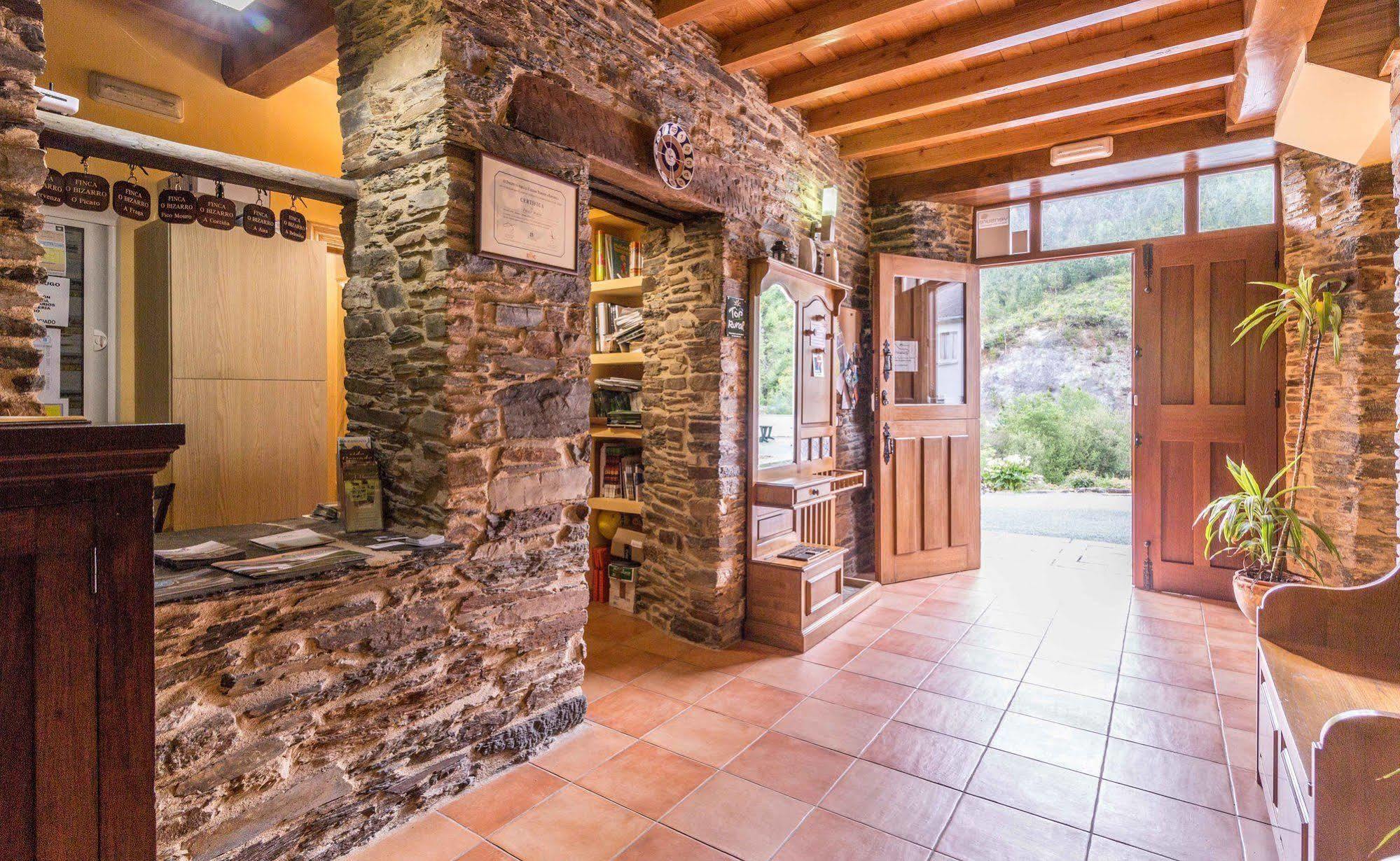 Finca O Bizarro Trabada エクステリア 写真